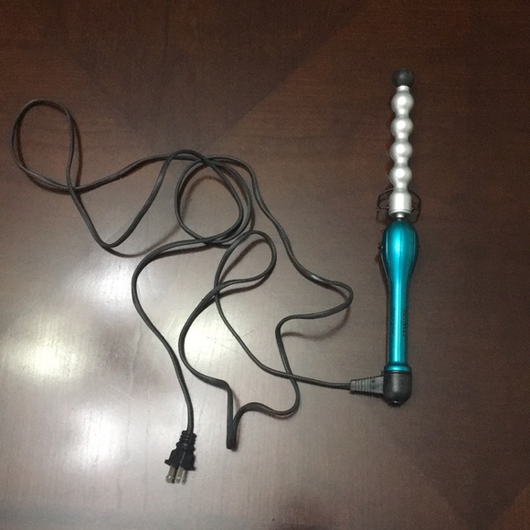 Accessories - Bed Head Tigi curling wand